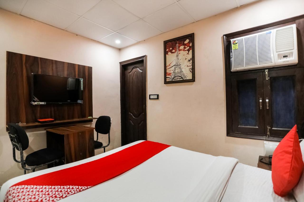 Oyo 72993 Hotel The Gold Faridabad Eksteriør bilde
