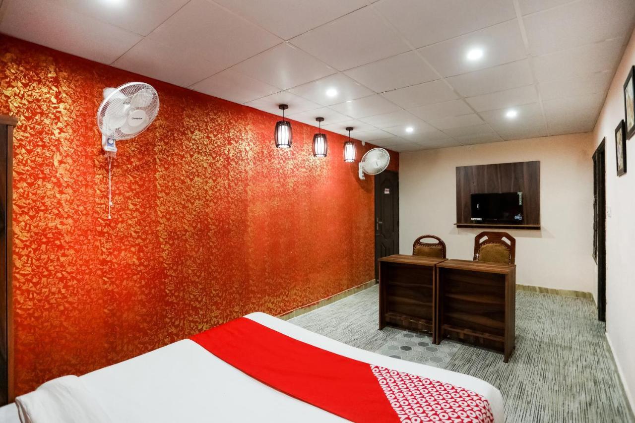 Oyo 72993 Hotel The Gold Faridabad Eksteriør bilde